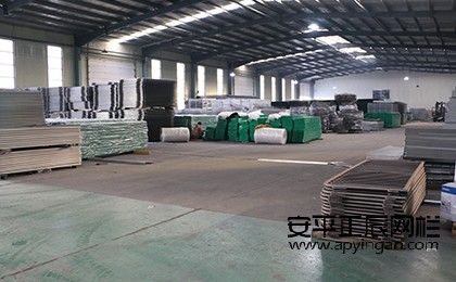 護(hù)欄網(wǎng)廠家聯(lián)系方式電話