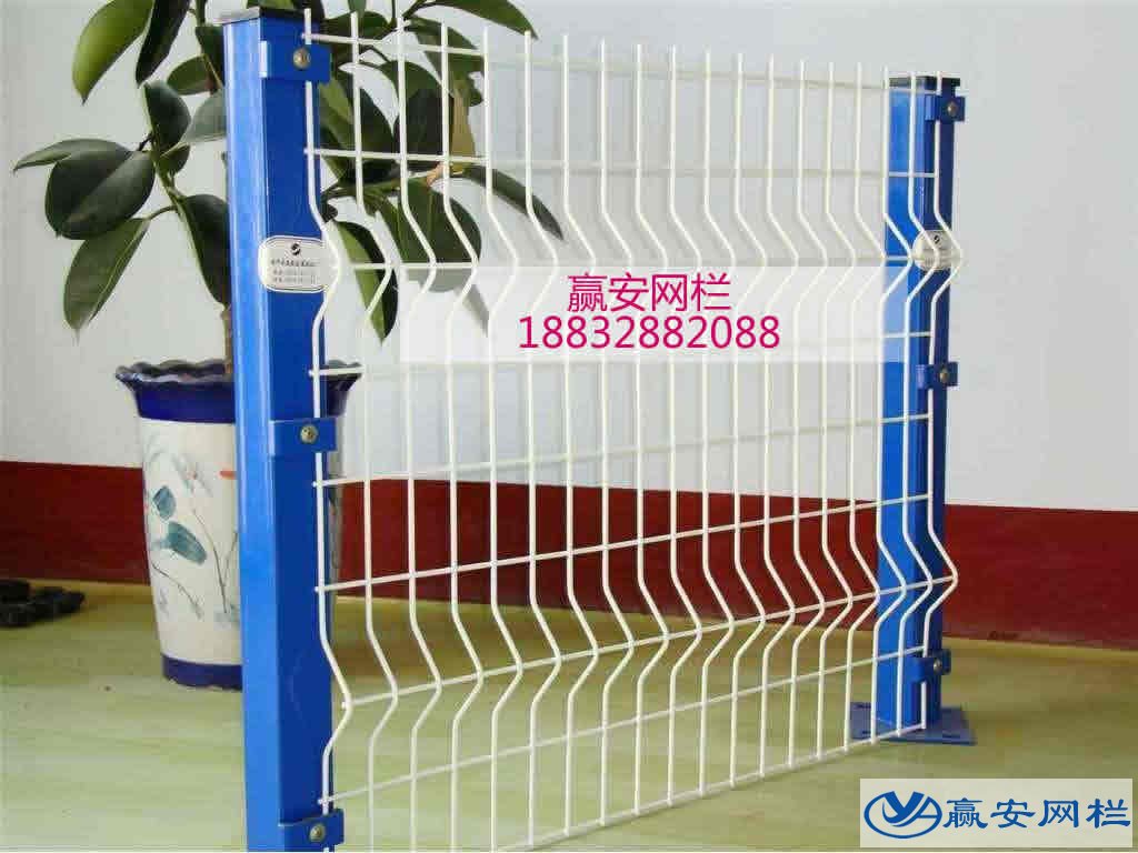 折彎護(hù)欄網(wǎng)