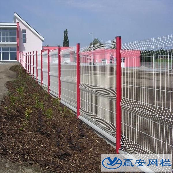 鐵絲網(wǎng)圍欄