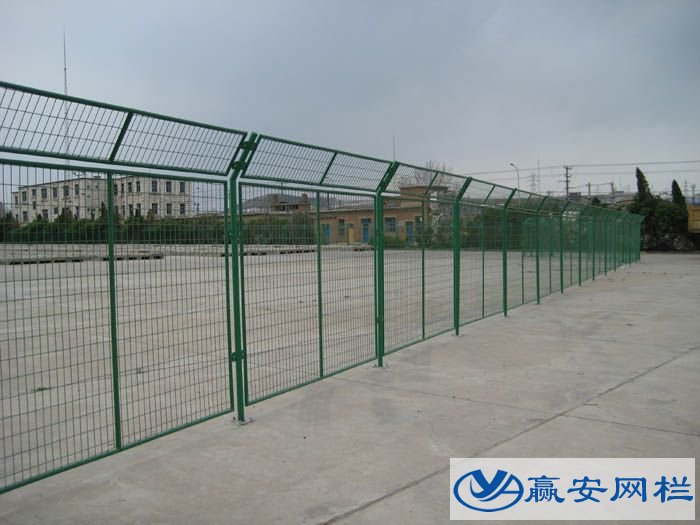 公路框架護(hù)欄網(wǎng)