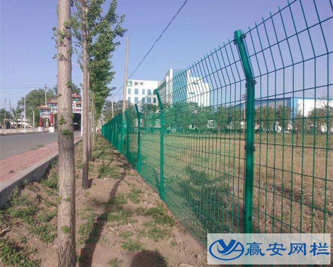 工業(yè)園區(qū)護(hù)欄網(wǎng)