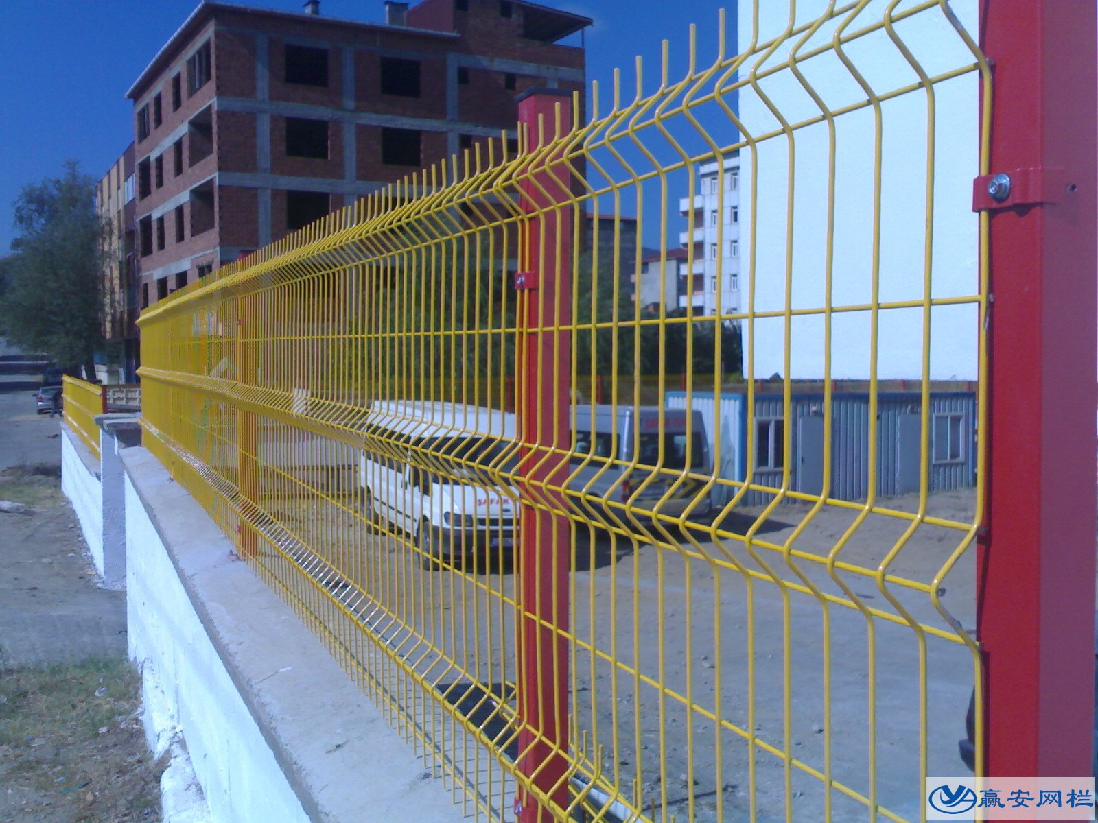 鐵絲護欄網(wǎng)