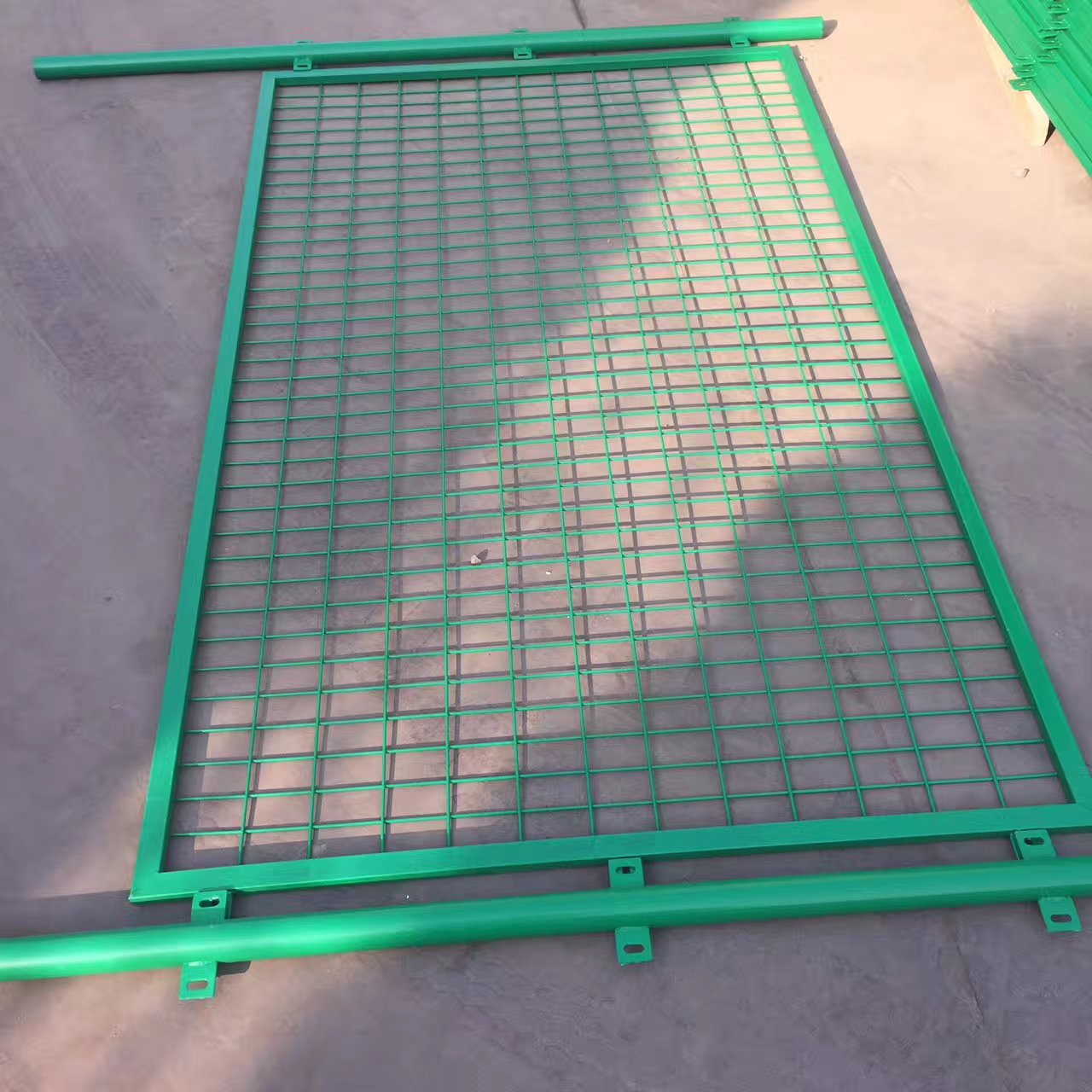 框架護(hù)欄網(wǎng)