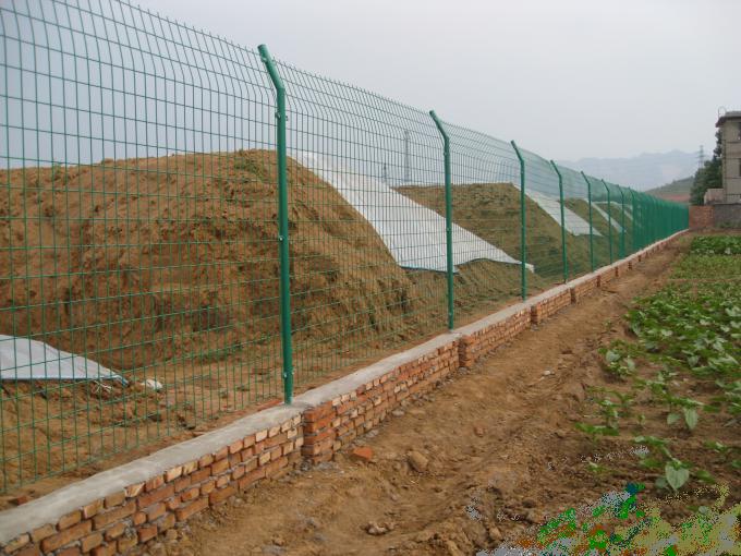 圈地圍欄網(wǎng)