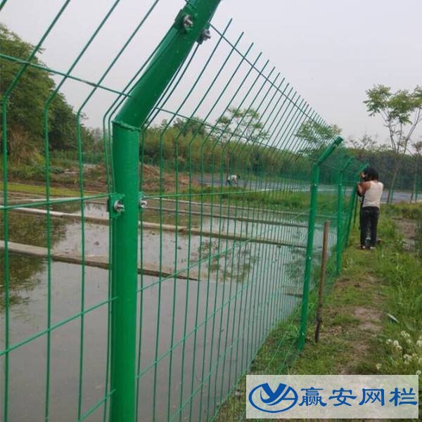 養(yǎng)殖魚塘護(hù)欄網(wǎng)