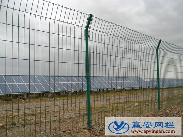 光伏電站太陽(yáng)能電廠圍欄網(wǎng)