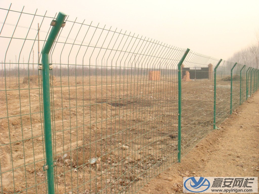 公路護(hù)欄網(wǎng)