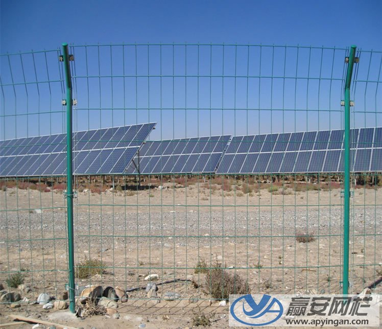 雙邊式光伏電站圍欄網(wǎng) 光伏電站圍欄網(wǎng)樣式