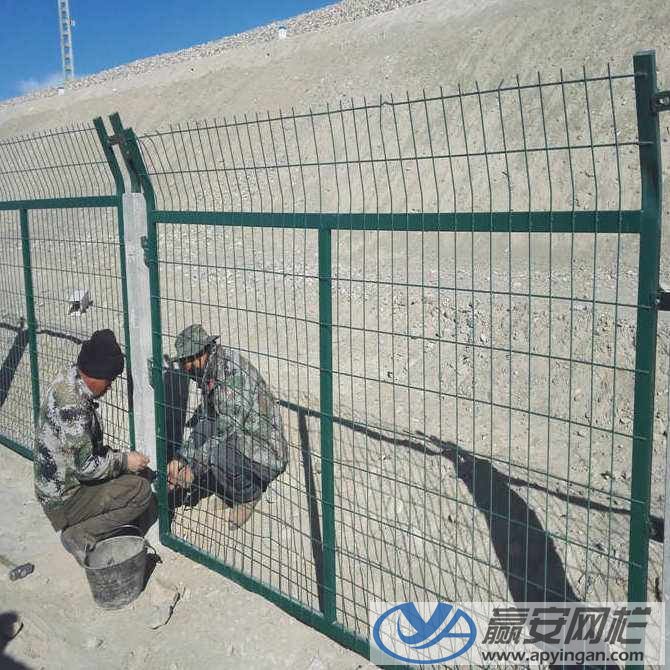 安裝鐵路護(hù)欄網(wǎng) 鐵路護(hù)欄網(wǎng)