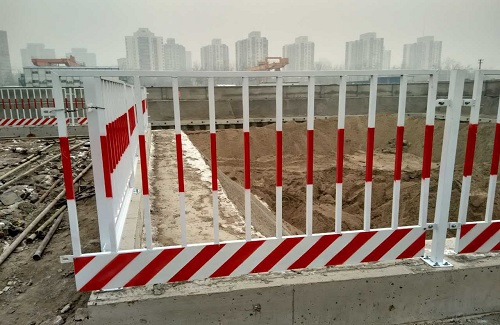 天津基坑護(hù)欄工地 天津基坑護(hù)欄