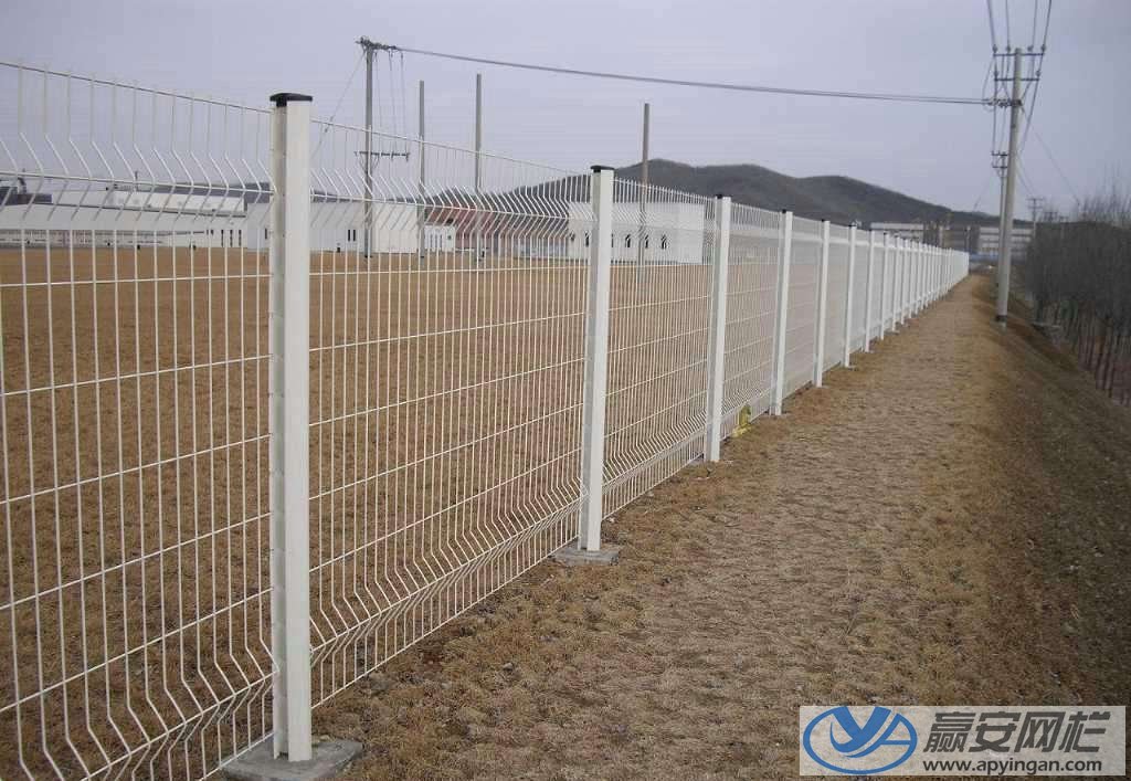 光伏電站防護(hù)圍欄