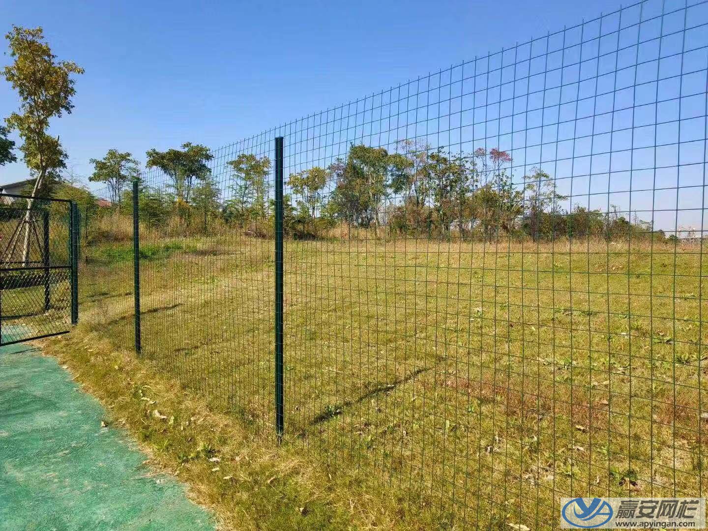 圈地鐵網(wǎng)圍欄