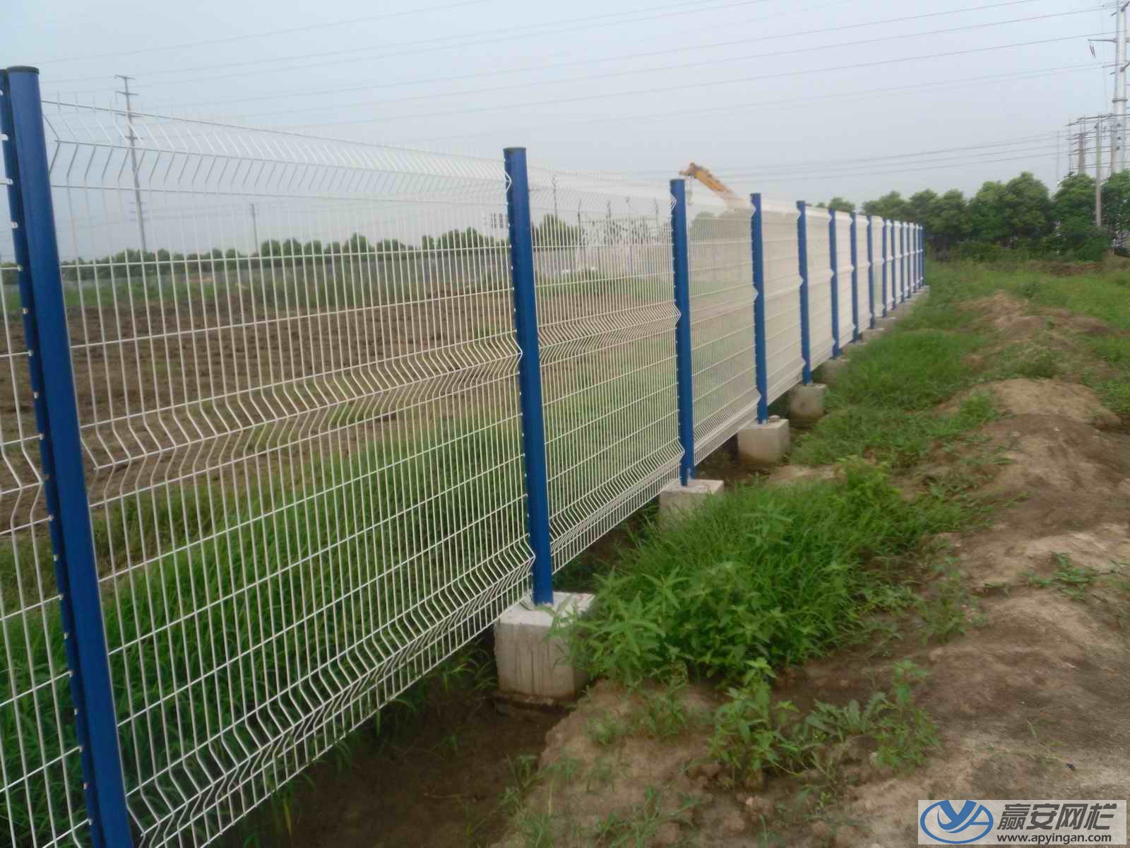 三角折彎森林護(hù)欄 森林護(hù)欄網(wǎng)