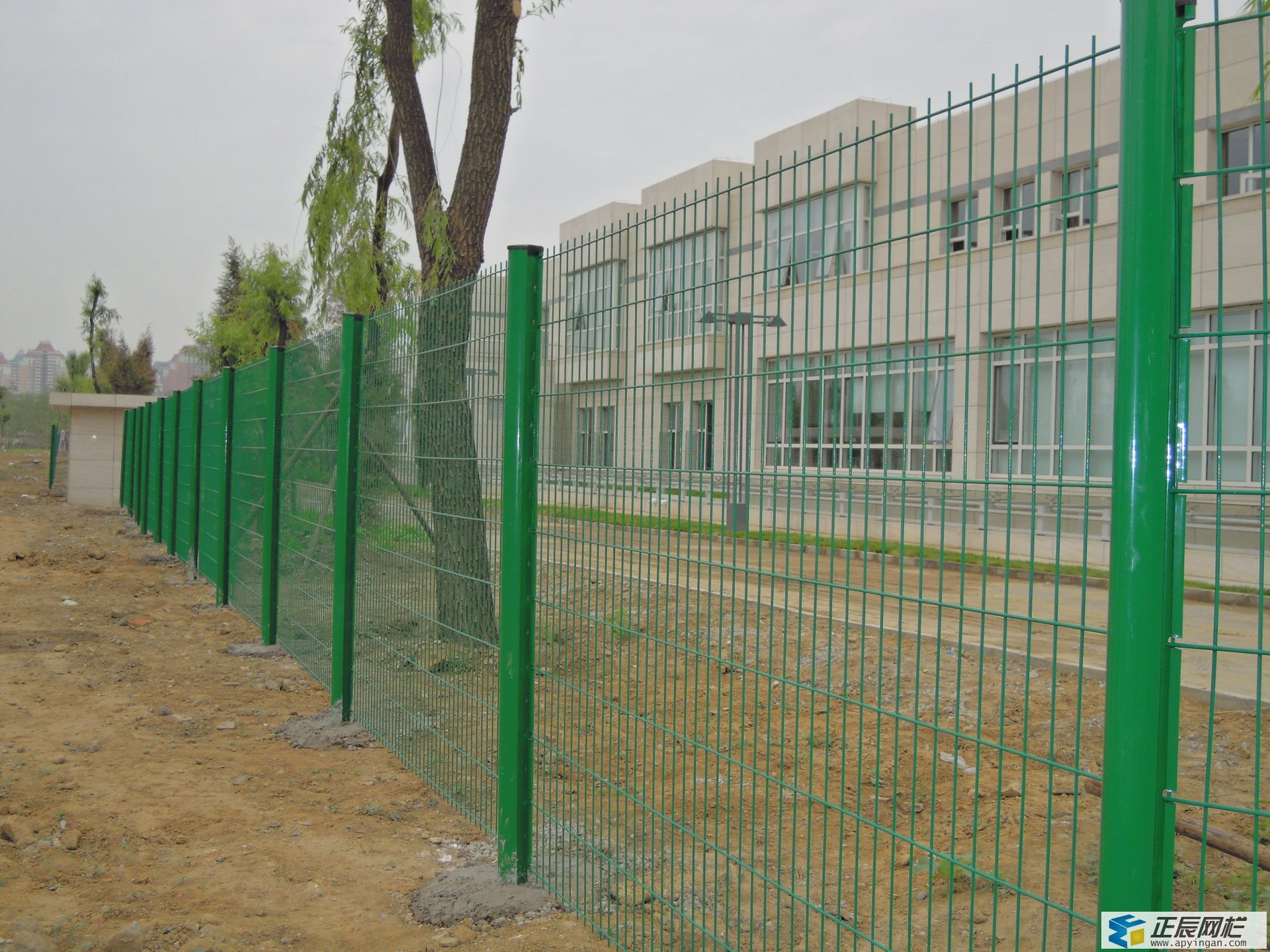 別墅圍墻護(hù)欄