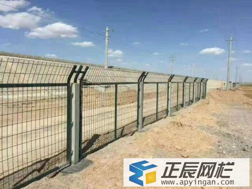 鐵路護(hù)欄網(wǎng)