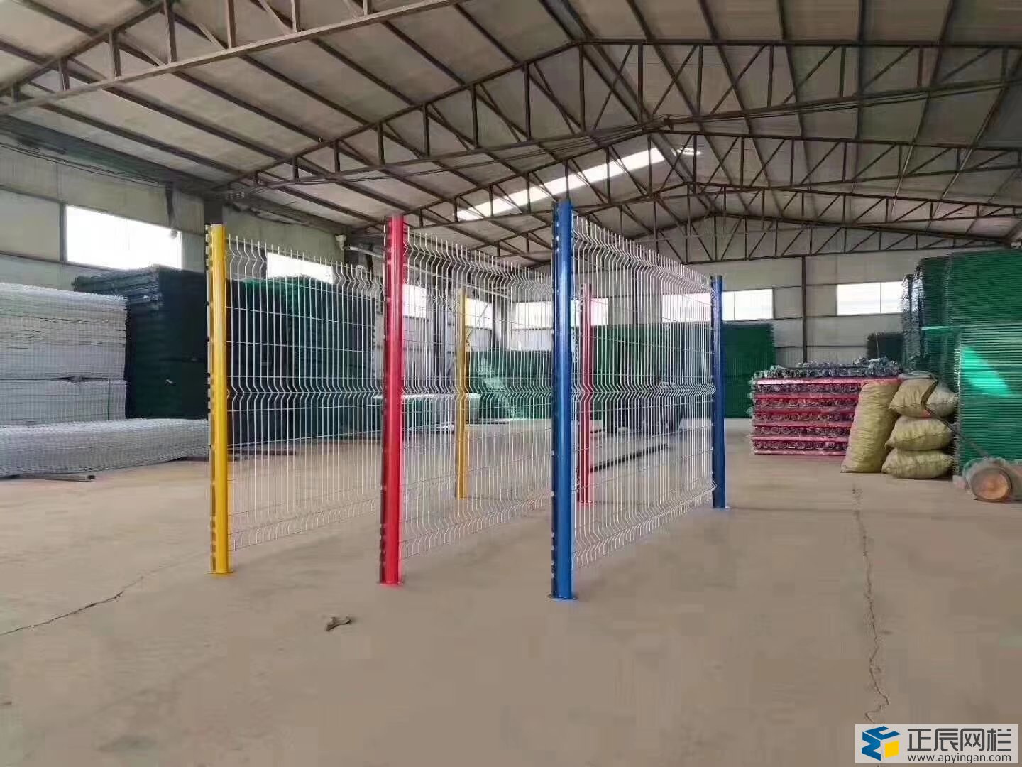 護(hù)欄網(wǎng)圖片