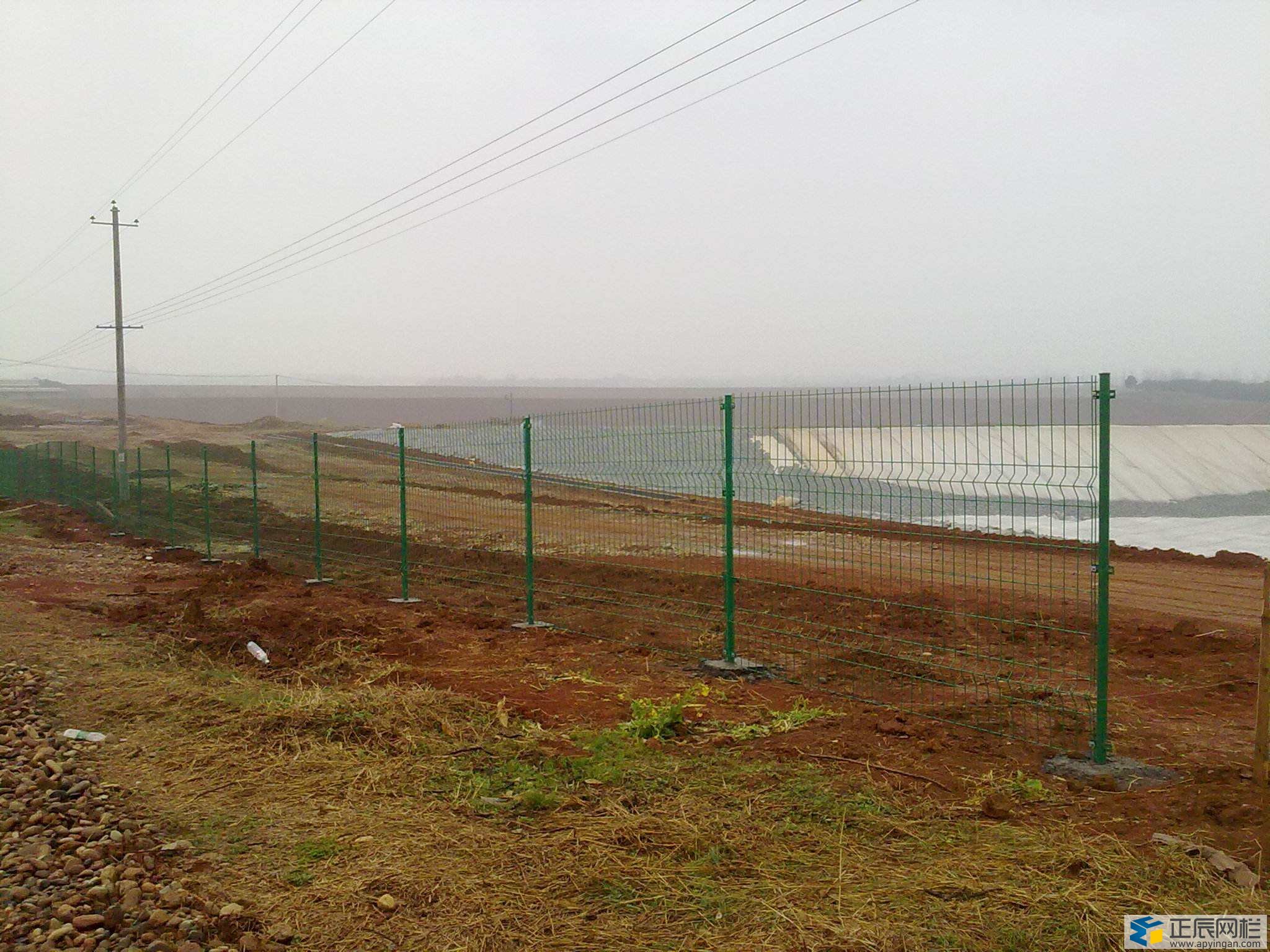 圍地護(hù)欄網(wǎng)