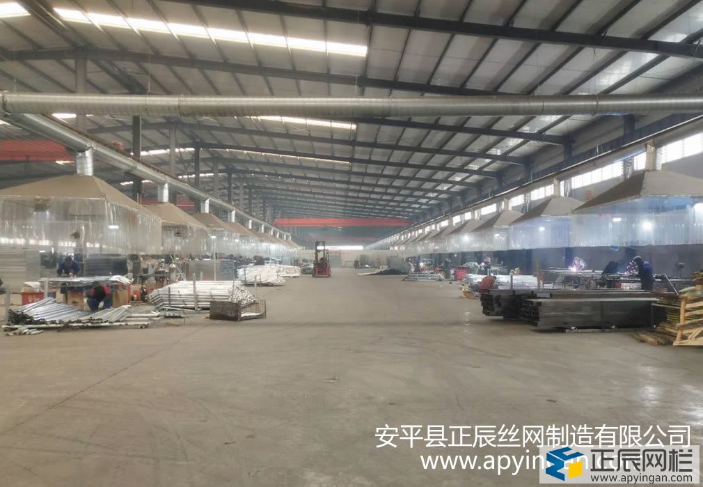 護欄網(wǎng)廠家