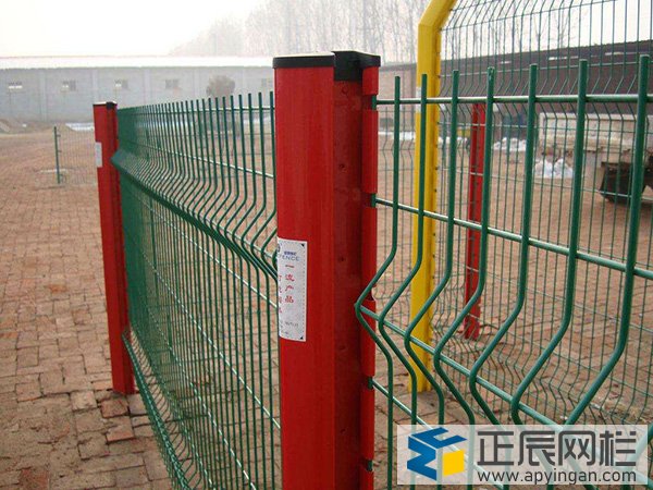 雙邊絲護(hù)欄網(wǎng)