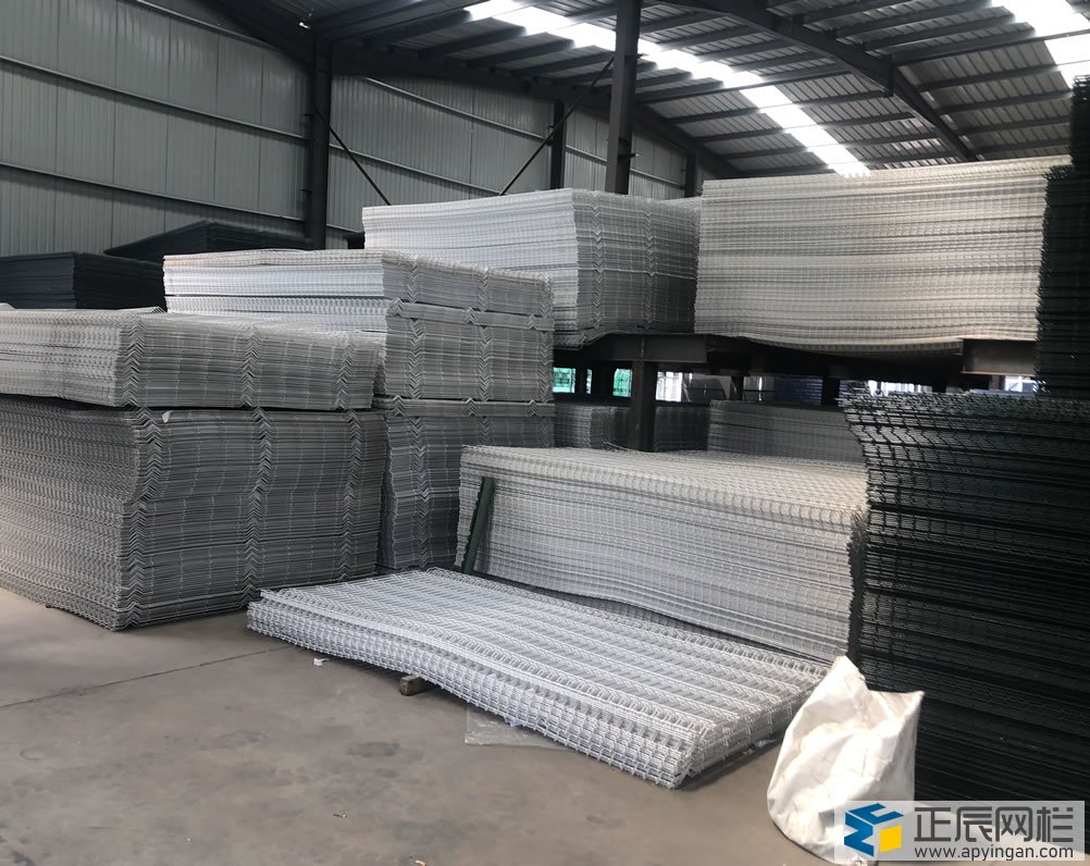 桃型柱護(hù)欄網(wǎng)生產(chǎn)廠家