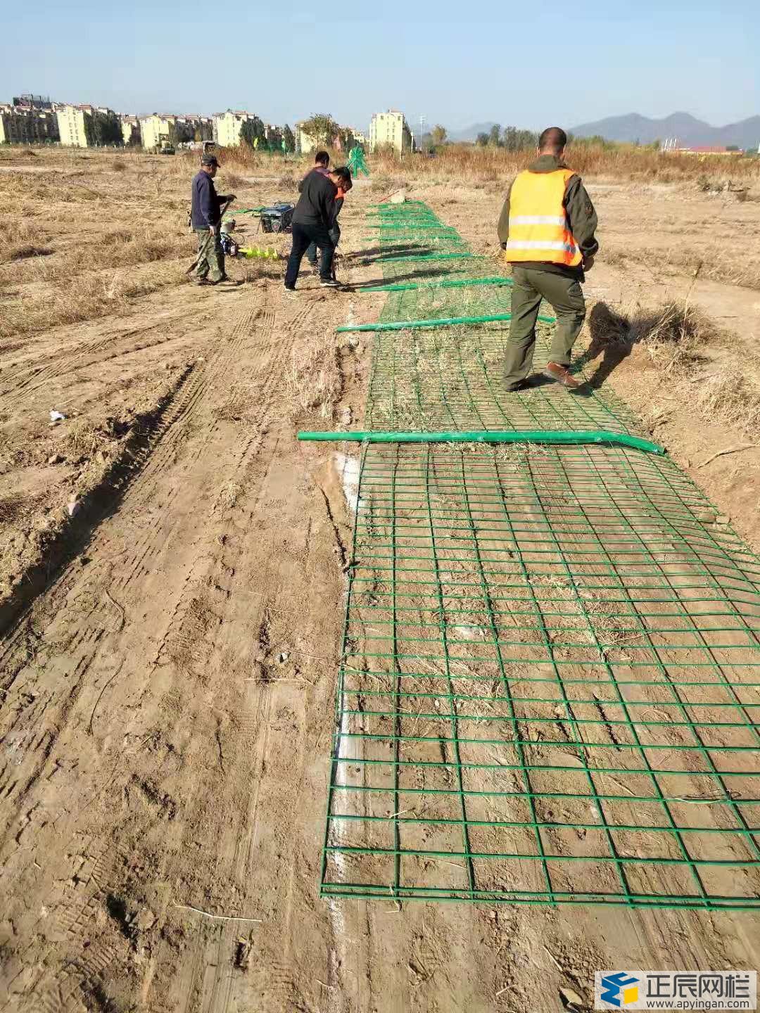 護欄網(wǎng)的網(wǎng)片尺寸類型