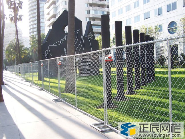 小區(qū)花園護(hù)欄網(wǎng)圖片