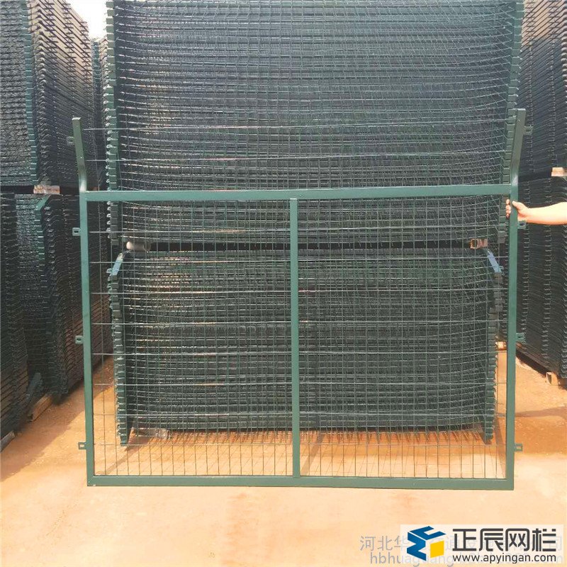 鐵路的護(hù)欄網(wǎng)什么規(guī)格