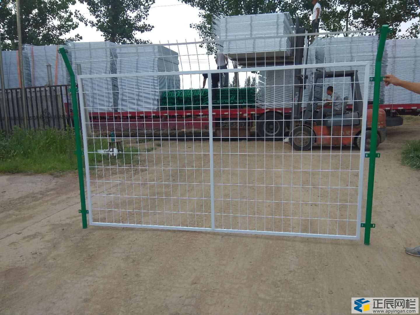 簡述框架護(hù)欄網(wǎng)的優(yōu)點