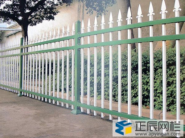 小區(qū)護(hù)欄網(wǎng)的標(biāo)準(zhǔn)高度