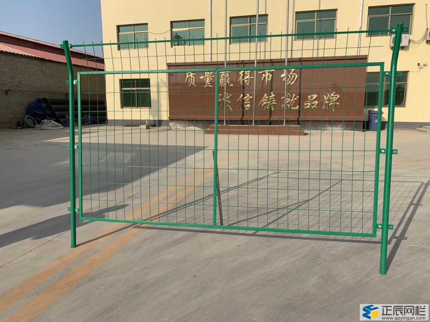 影響公路護(hù)欄網(wǎng)價格的因素