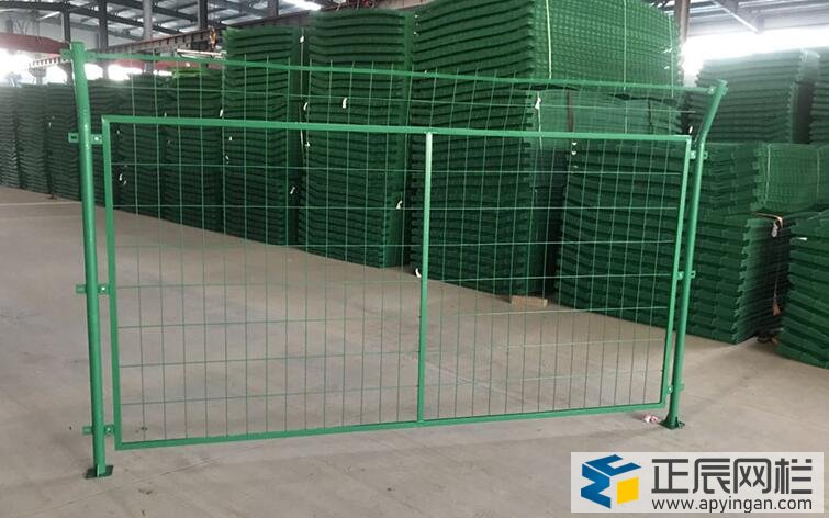 公路護(hù)欄網(wǎng)不僅僅用于公路的防護(hù)隔離