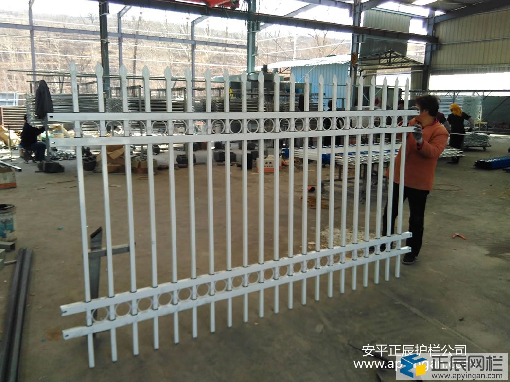 南昌鋅鋼護(hù)欄