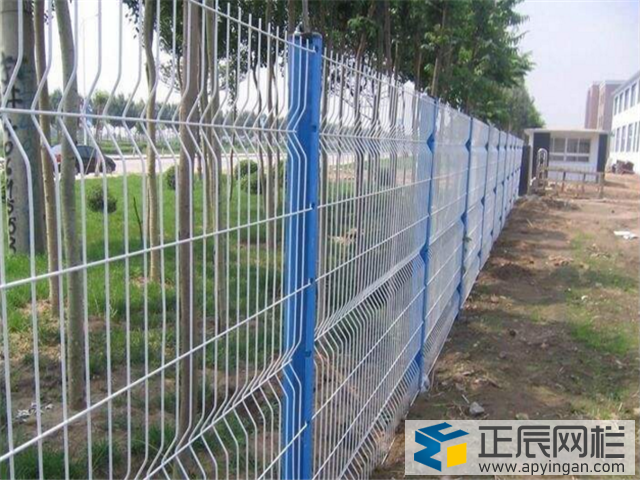 鋼絲網(wǎng)圍欄