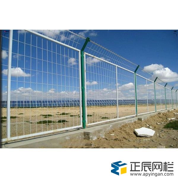 圍地護(hù)欄網(wǎng)