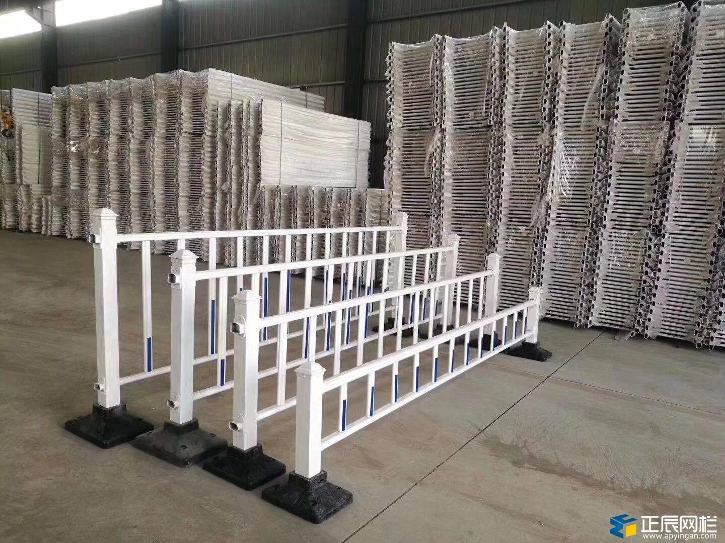 道路護(hù)欄網(wǎng)