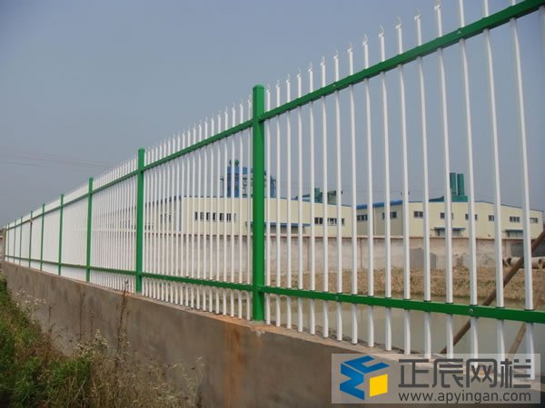 廠區(qū)護欄網(wǎng)