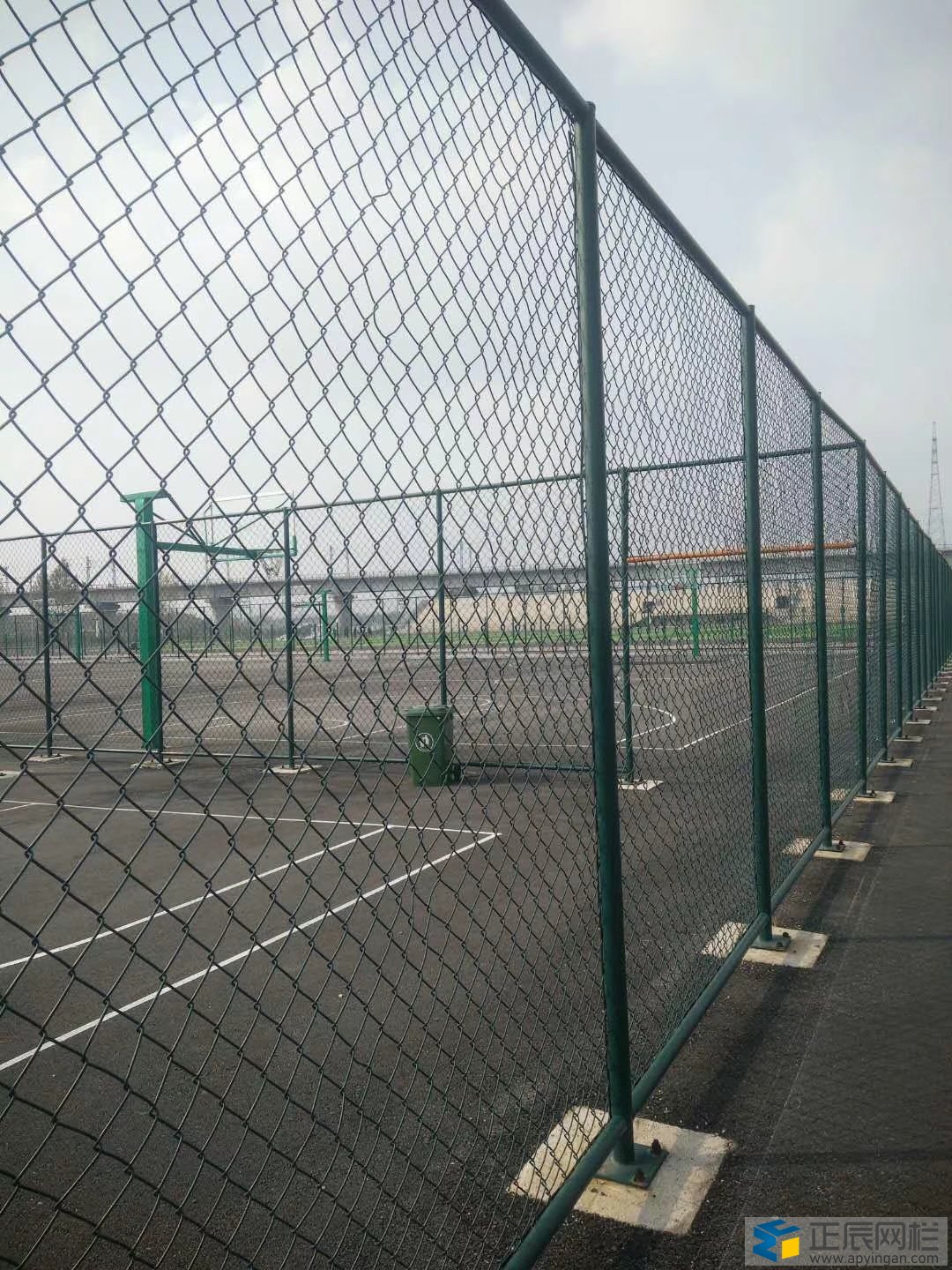 籃球場護(hù)欄網(wǎng)高度