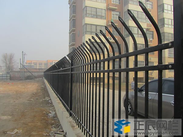 小區(qū)圍墻護欄