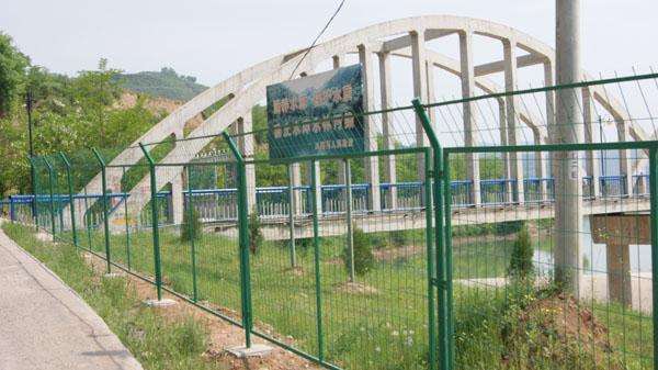 路邊護(hù)欄價格